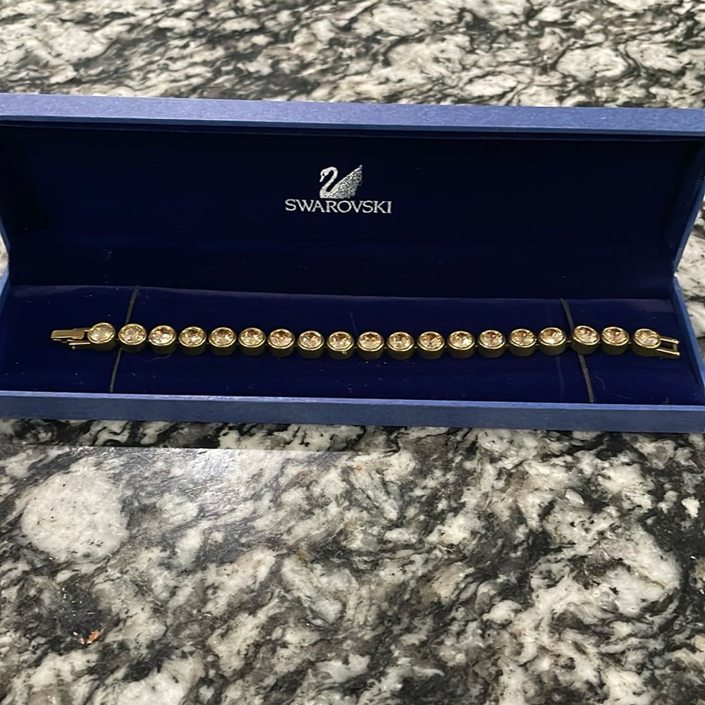 Touchstone Golden Shadow Ice Bracelet